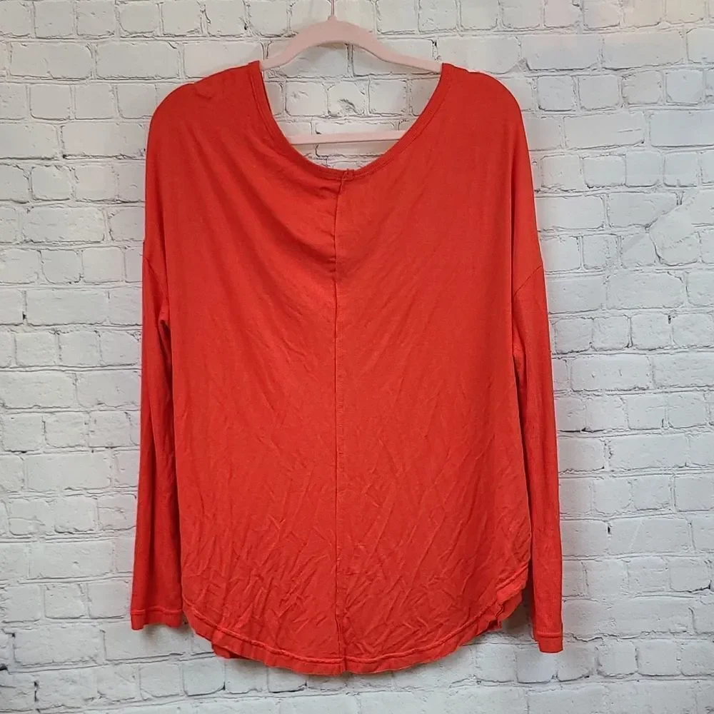 Free People Moonshine Tunic Oversized V Neck Slouchy Boho Top XS Casual Cozy Tee